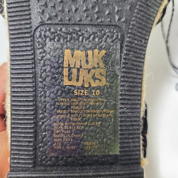 MUK LUKS alice slipe-on sandals - Picture 7 of 7